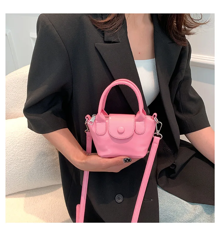 Dumpling Bun 2023 New Trend Fashion Women One Shoulder Crossbody Bag Handheld Change Street Makeup Mouth Red Bag