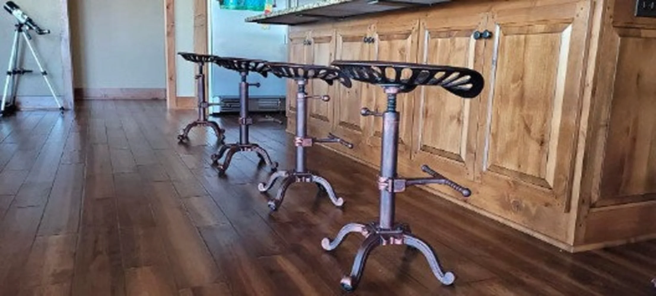 

Сельский промышленный фермерский трактор с регулируемой высотой от 14 до 27 дюймов (медь, чугун)