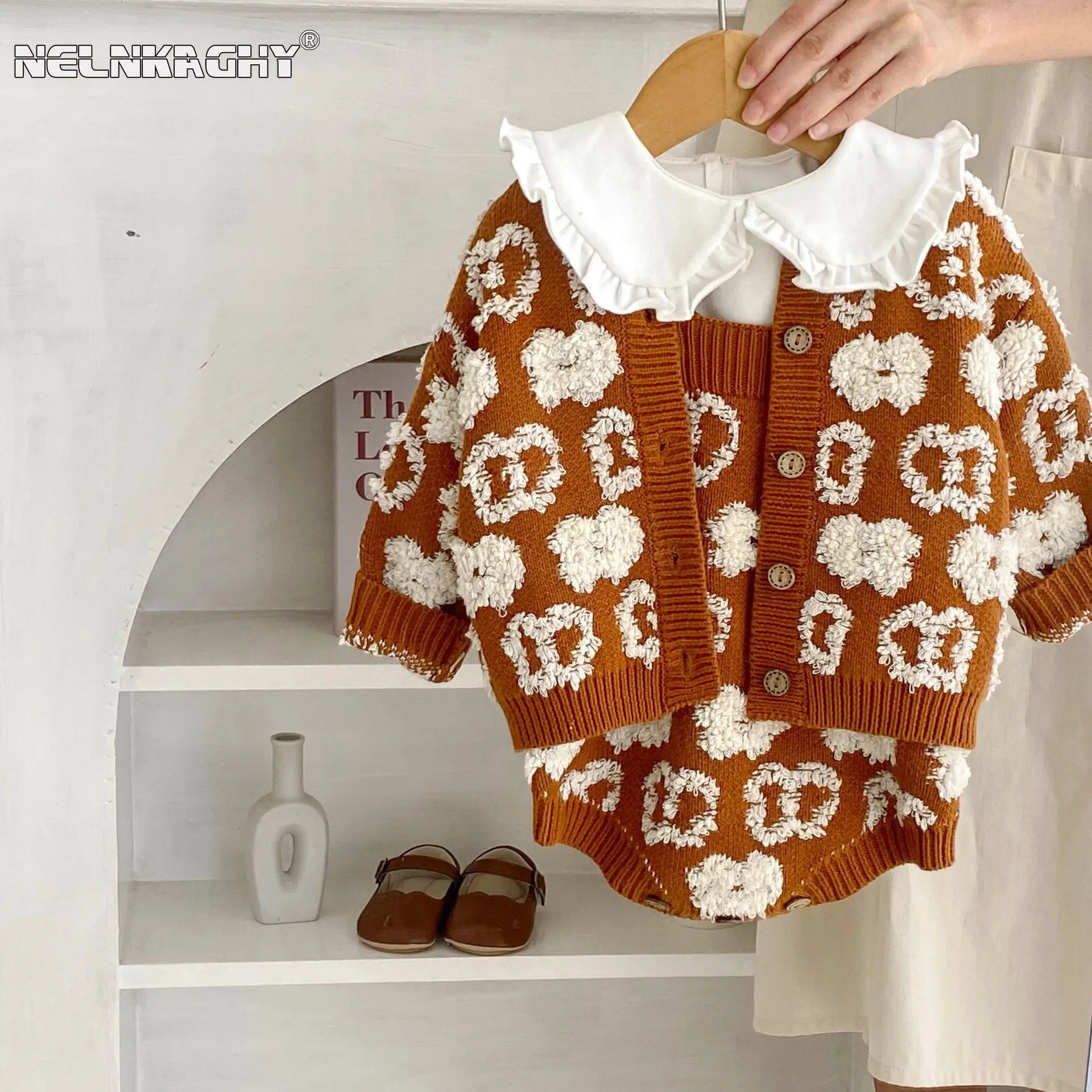 

2023 Autumn Newborn Baby Girls Full Sleeve Flower Jacquard Knitted Jacket + Sling Overalls Bodysuits Infant Kids Clothing 0-3Y