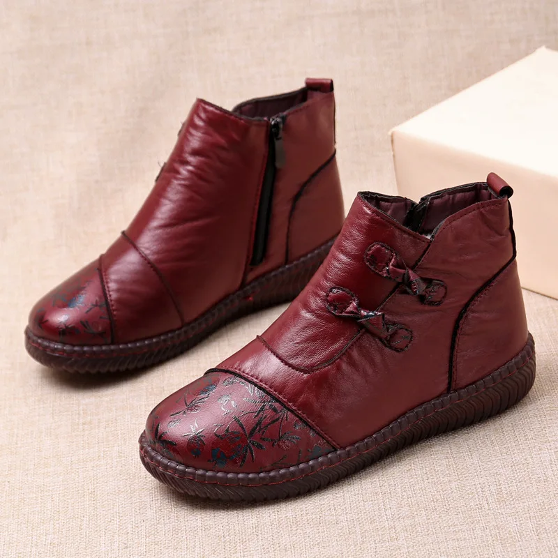 Купи 2023 New Female Ankle Boots Black Wine Red Shoes Women's leather Boots Waterproof Non-slip Winter Warm Mother Cotton Shoes за 1,089 рублей в магазине AliExpress