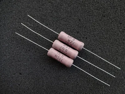 Резистор 5 Вт 130R 5 Вт 130ohm 5 Вт 130ohm 5% Объем 8 мм * 24 мм