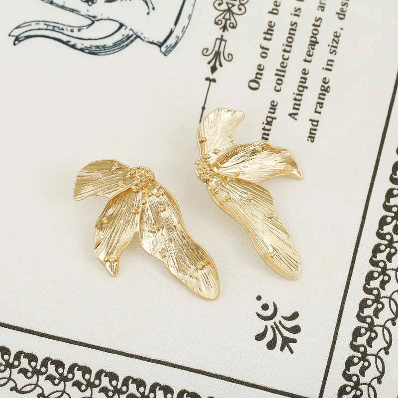 

Wholesale Metal Gold Flower ZA Big Earrings for Women 2023 New Fashion Hyperbole Statement Earrings Party Jewelry for Women Gift