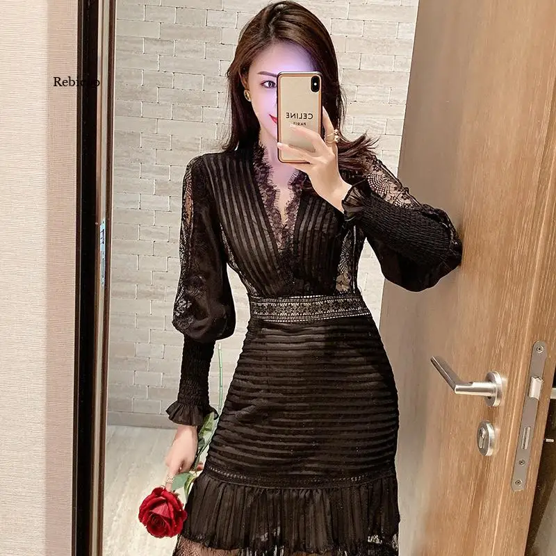 

New Fashion Elegant Spring Chiffon Patchwork Lace V Neck Lantern Sleeve Pleated Dress New Summer Women Black Long Dress