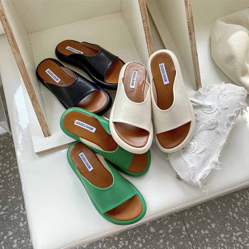 

Flat Shoes Female Slippers Casual Slides Rubber Flip Flops Shallow Loafers Slipers Women Luxury Hawaiian Summer 2022 PU Basic