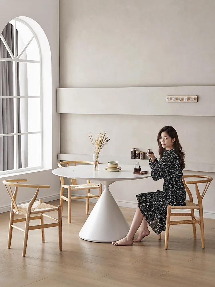 Сланцевый обеденный стол итальянский простой маленький красный книжка чистый