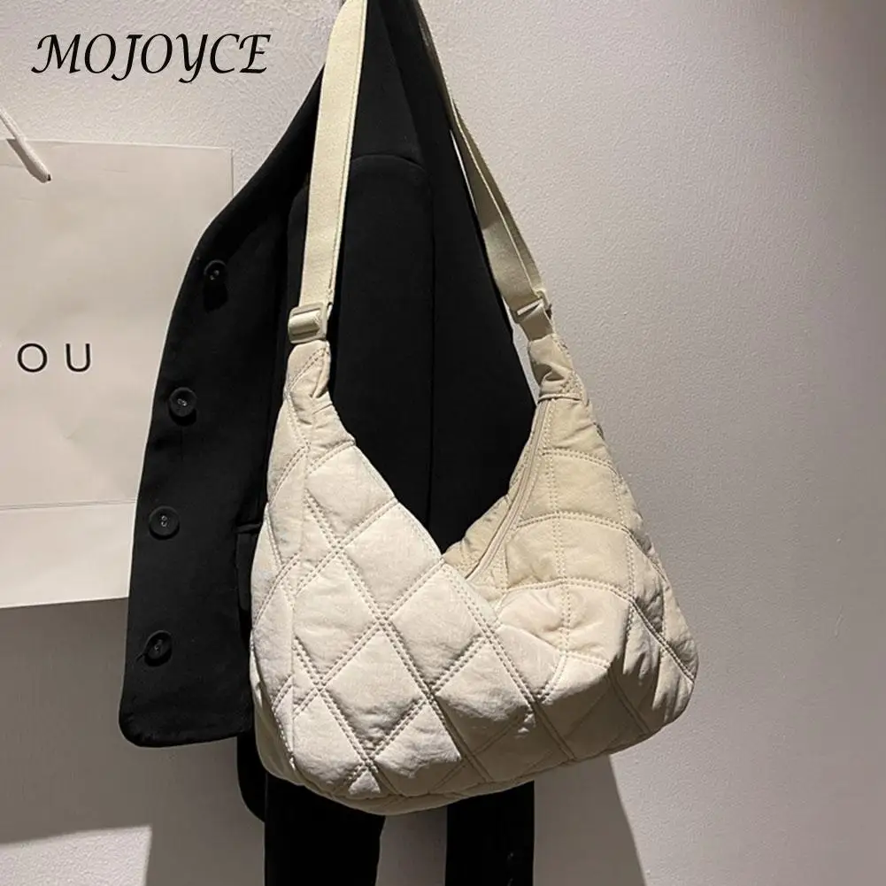 

Women Diamond Lattice Crescent Handbag Cotton Padded Large Zipper Crossbody Bags for Daily Business Shopping