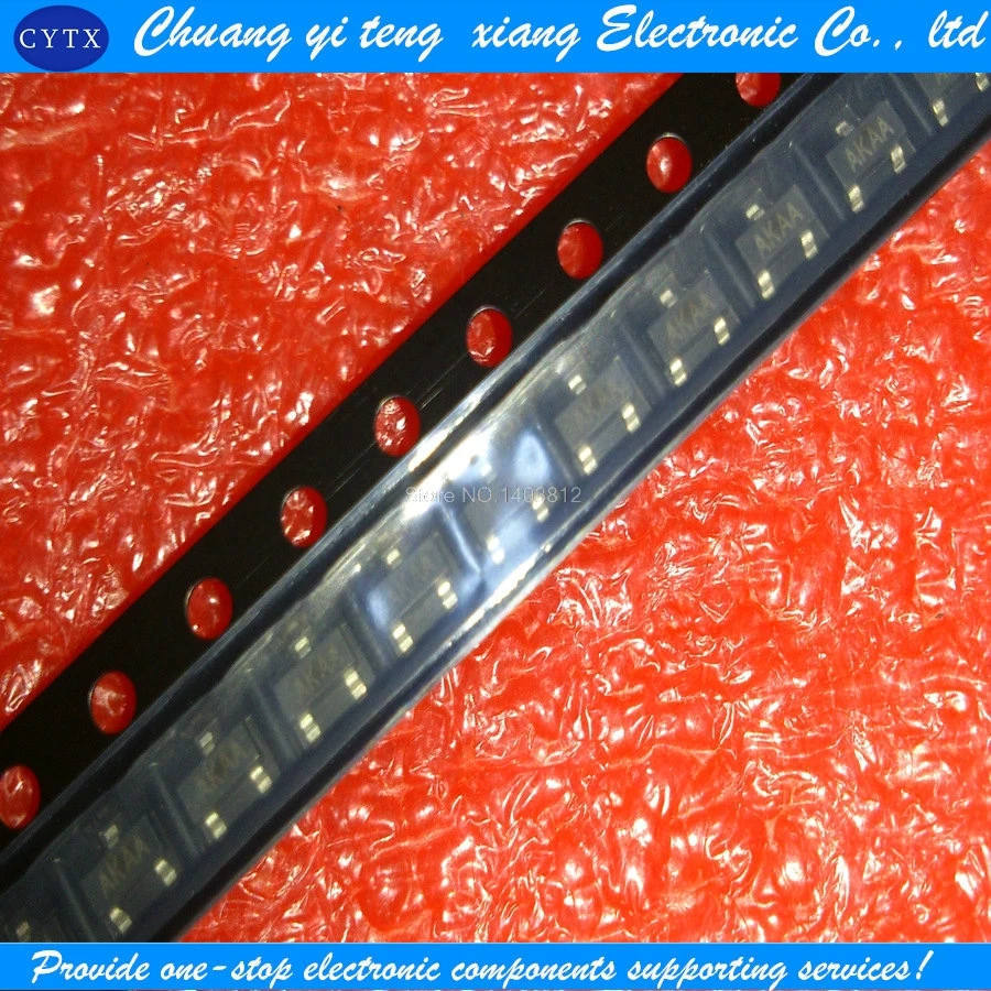 100PCS MAX810S (AKAA) 2,93 V SOT23-3 IC новый в наличии