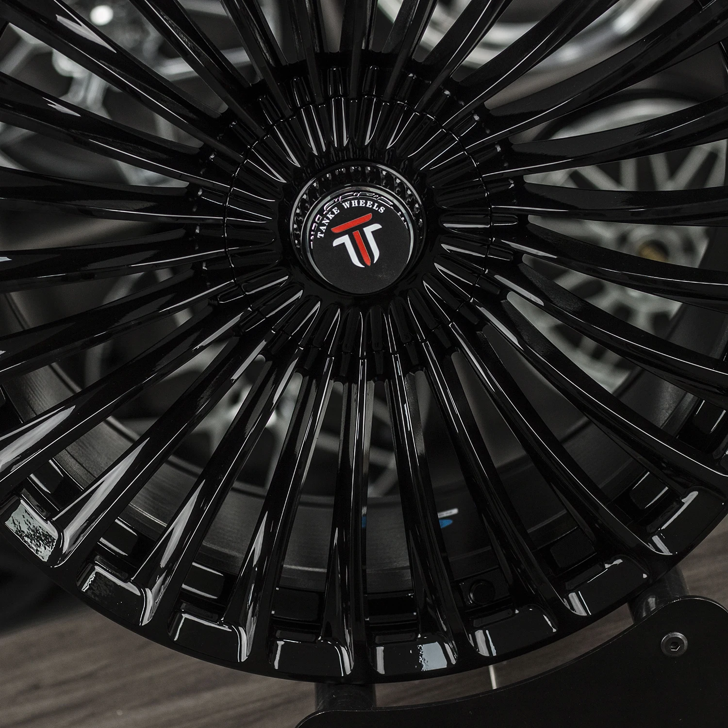 Колеса 18/19/20 дюймов подходят для AUDI/Q5/Q7/A8/Mercedes-Benz/E300/S350/CLS/GLC/GLE/GLS/S600/v300/EQE AMG