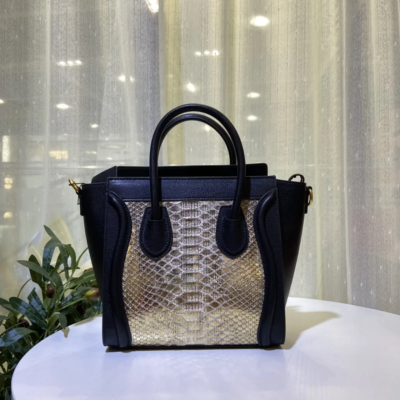 New Top Layer Cowhide Patchwork Genuine Leather Python Pattern Women's Handbag High Quality Fashionable Personalized Women's Bag