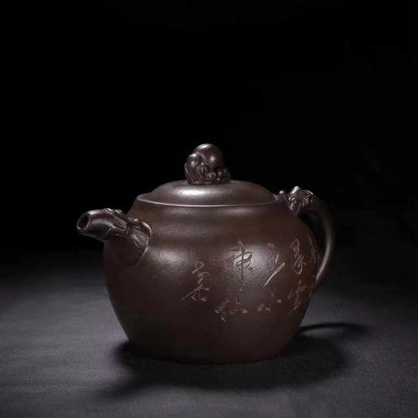 

Чайник из черной глины с драконом Gu Jingzhou 480CC