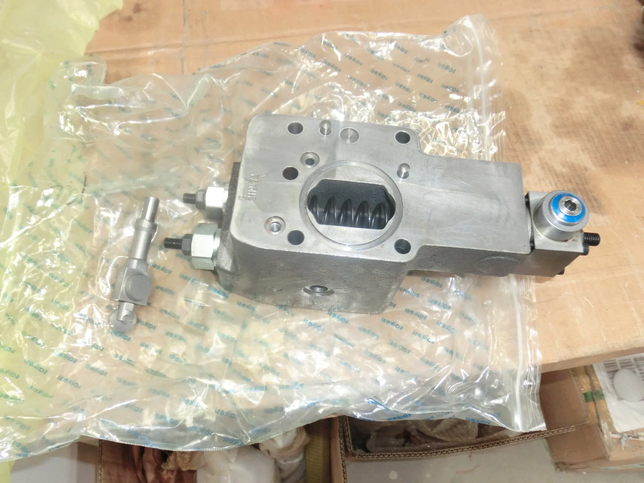 Оригинальный гидравлический насос FRR 090C FL 28 33 код модели NNN3 S1T3ACN NNN NNC NO. 83041431