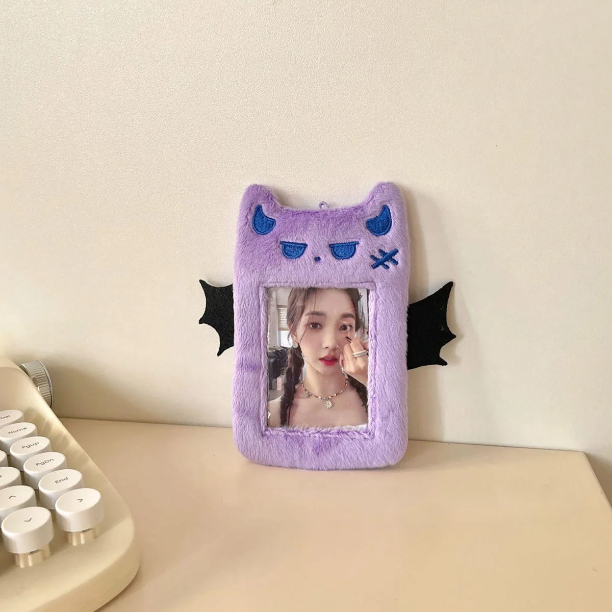 

Bat Plush Star Idol Little Kaka Set Korean Cartoon High Appearance Level Student Anti-degaussing Meal Card Public Transportation