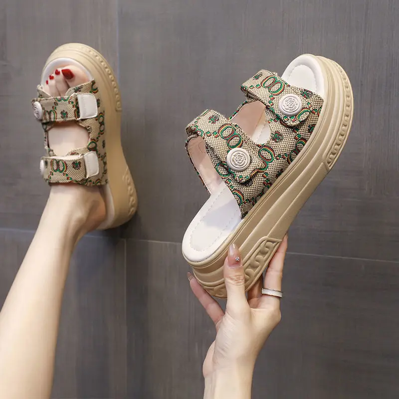 Slope Heel Slippers Women'S Summer Wear 2023 New Fashion Comfort Soft Bottom Sponge Cake Bottom Heightened All-Match Word Women