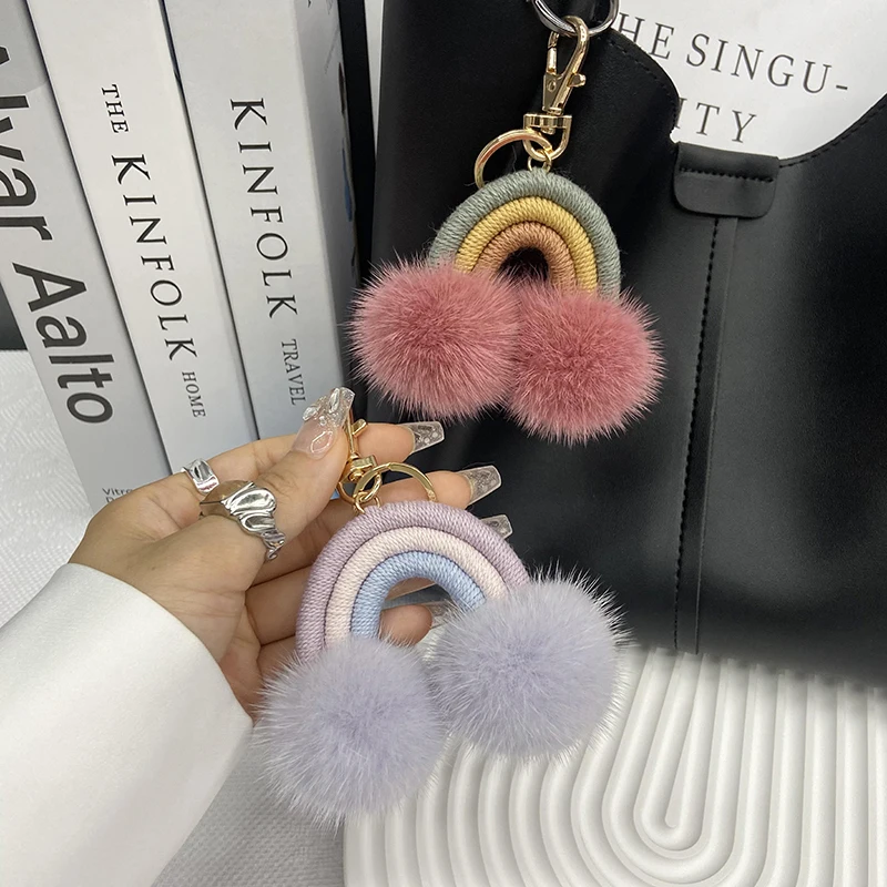 Keychains Real Mink Fur Rainbow Ball Car Key Chain Ladies Natural Mink Fur Phone Charms Luxury Car Keys Keychain Accessories