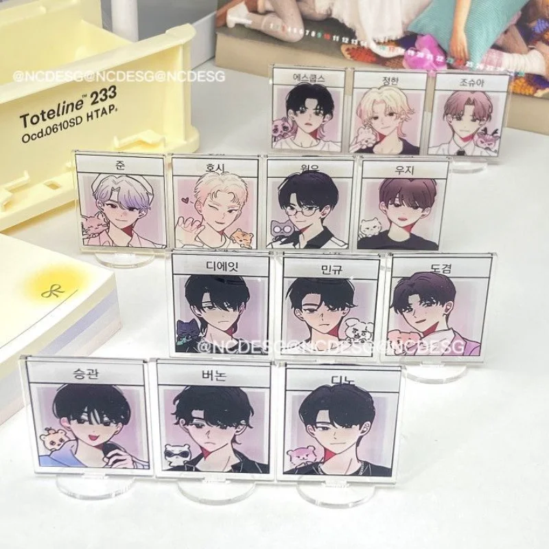 

Seventeen Toy Figures Acrylic Stand Anime Action Figure Ornament Model Accessories Gift Ornament Jewelry