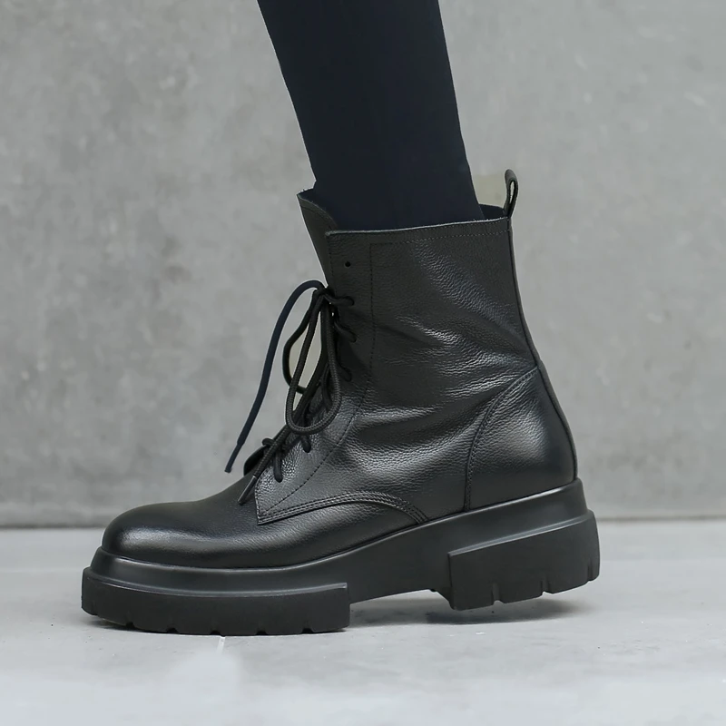 

INS HOT Women ankle boots Genuine Leather Boots fashion Handmade Classic women's short boots short boots online celebrity Shoes