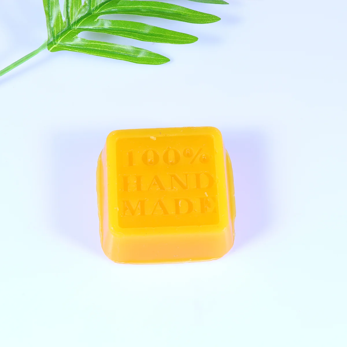 

Natural Yellow Beeswax Block Yellow Beeswax Bar for DIY DIY Polishing Grinding Tool
