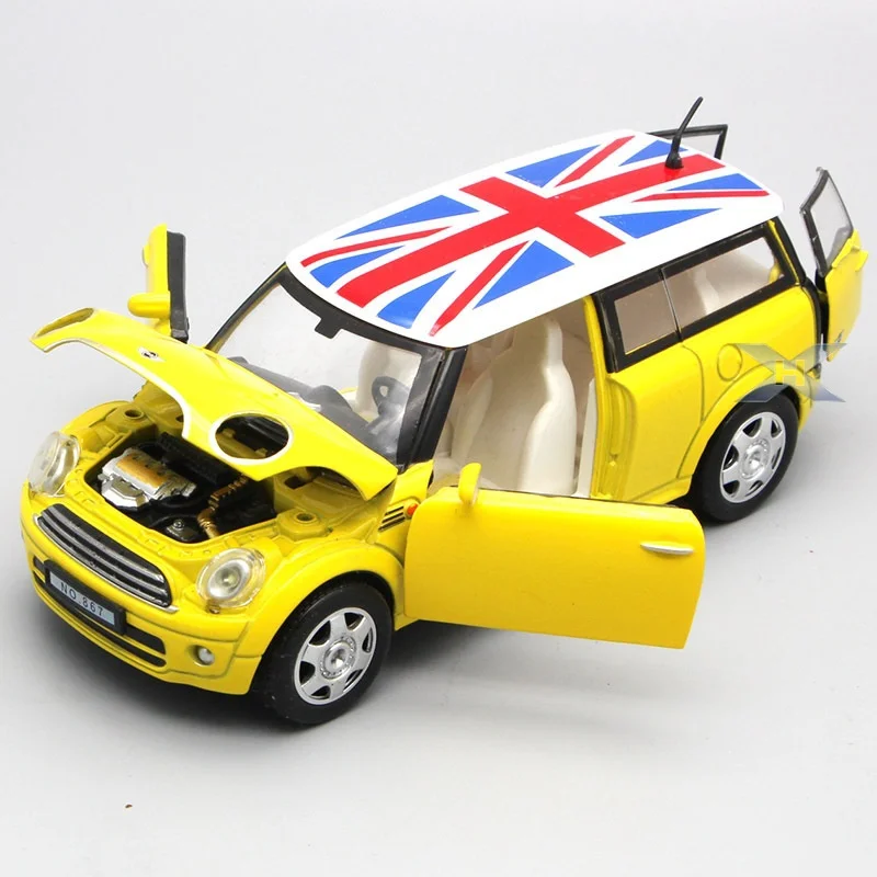 

1/28 Scale BMW Mini Diecast Alloy Car Model Toys with Sound & Light for Children