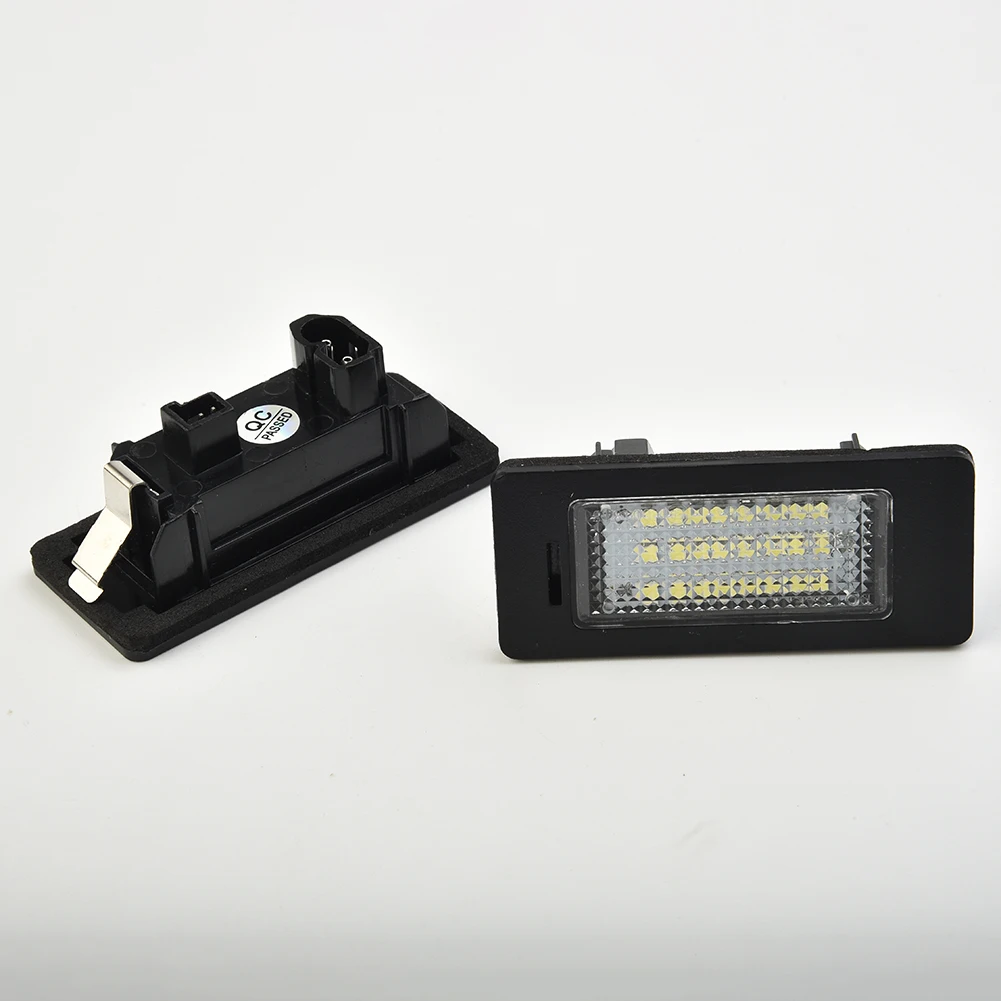 

12V Light Bulb 2x LED License 250LM For BMW E90 E92 E39 E60 E61 M5 E70