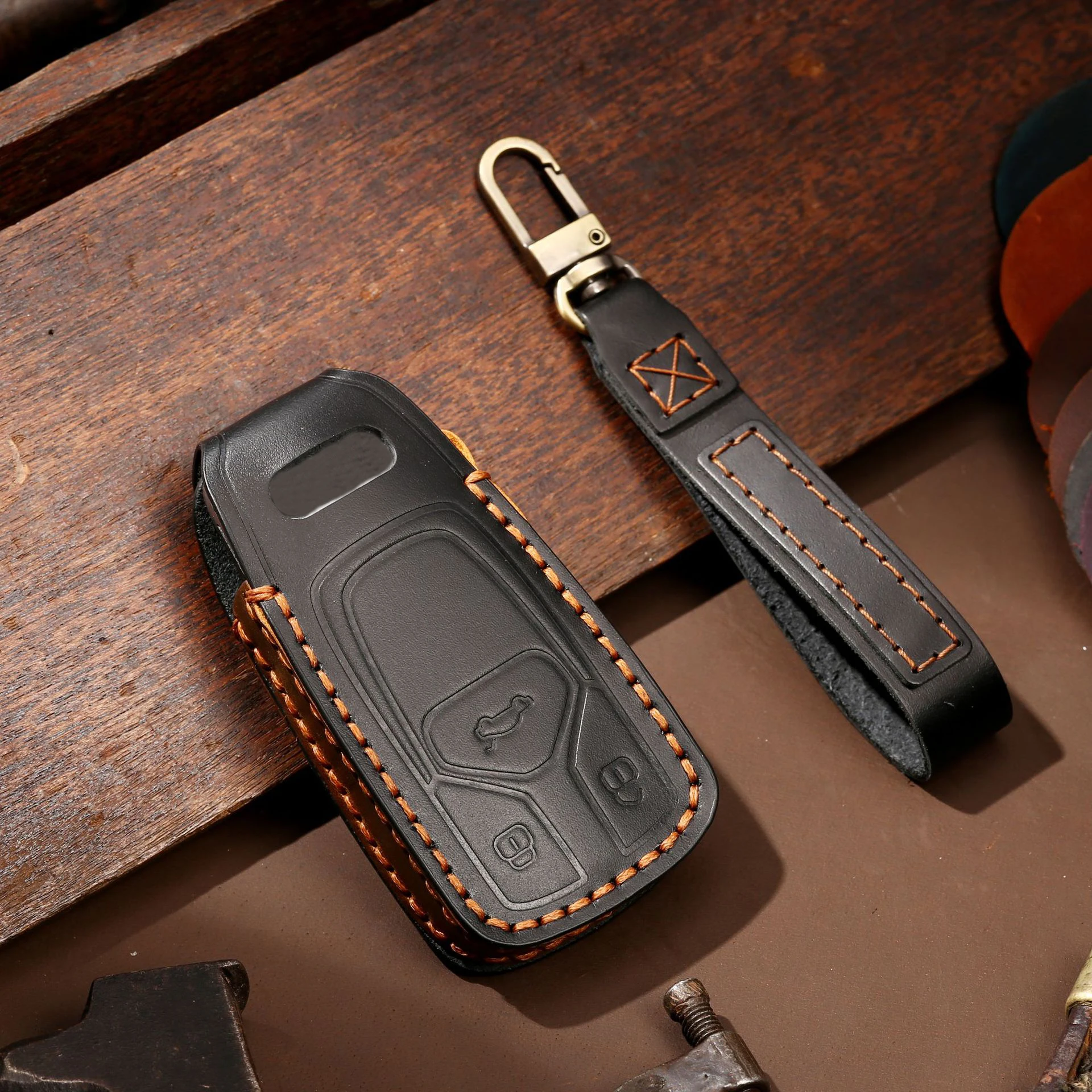 

Genuine Leather Car Key Case Cover Shell Fob for Audi A1 A3 A4 A5 A6 A7 A8 B9 Q3 Q5 Q7 4m S4 S5 S6 S78S 8W R8 TT TTS TFSI RS