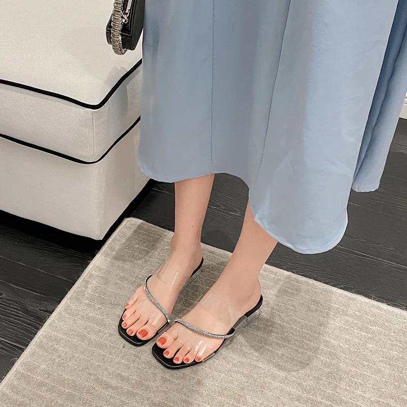 

Transparent Women Slippers Rhinestone Chain Summer Outside Slides Clear Low Heels Black White Beige Casual Rhinestone Pumps 39