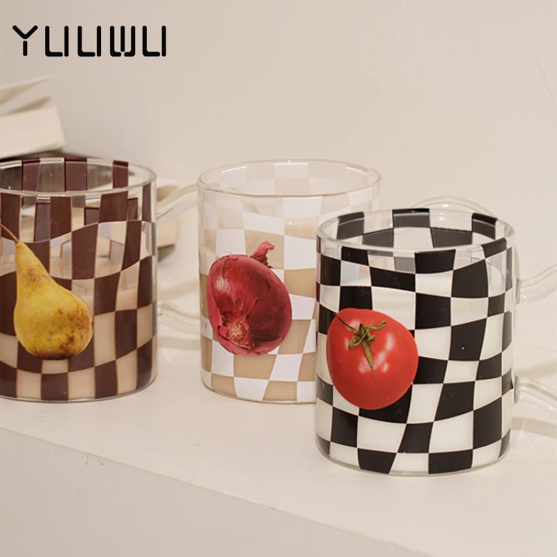 

300Ml Classic Checkerboard Glass Handmade Heat-Resistant Glass Mug with Handle Fruit Glass Mug Coffee Cup Juice Cold Brinkware
