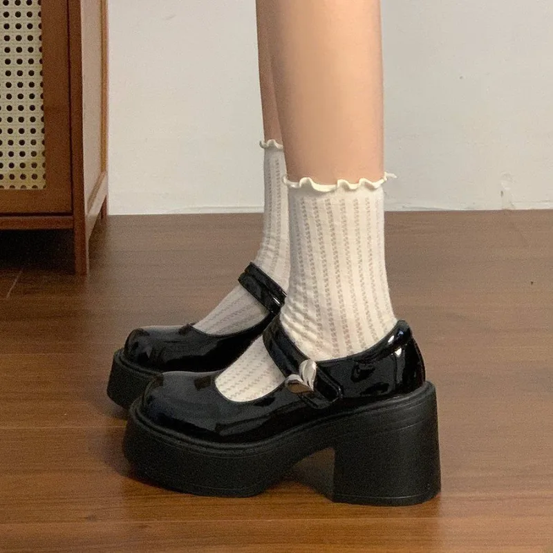 Новинка 2024 однотонная универсальная модная женская обувь толстый каблук круглый