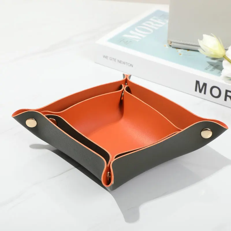 

Кожаный поднос для мелочей