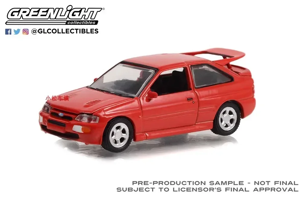 1:64 1995 Ford Escort RS Cosworth литая под давлением модель автомобиля из металлического