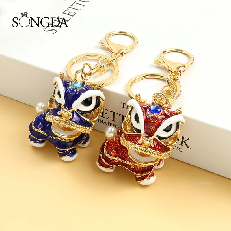 

Cute Lion Dance Crystal Rhinestone Enamel Keychain Trend Animal Chinese Style Drip Oil Pendant Key Rings for Couple Jewelry Gift