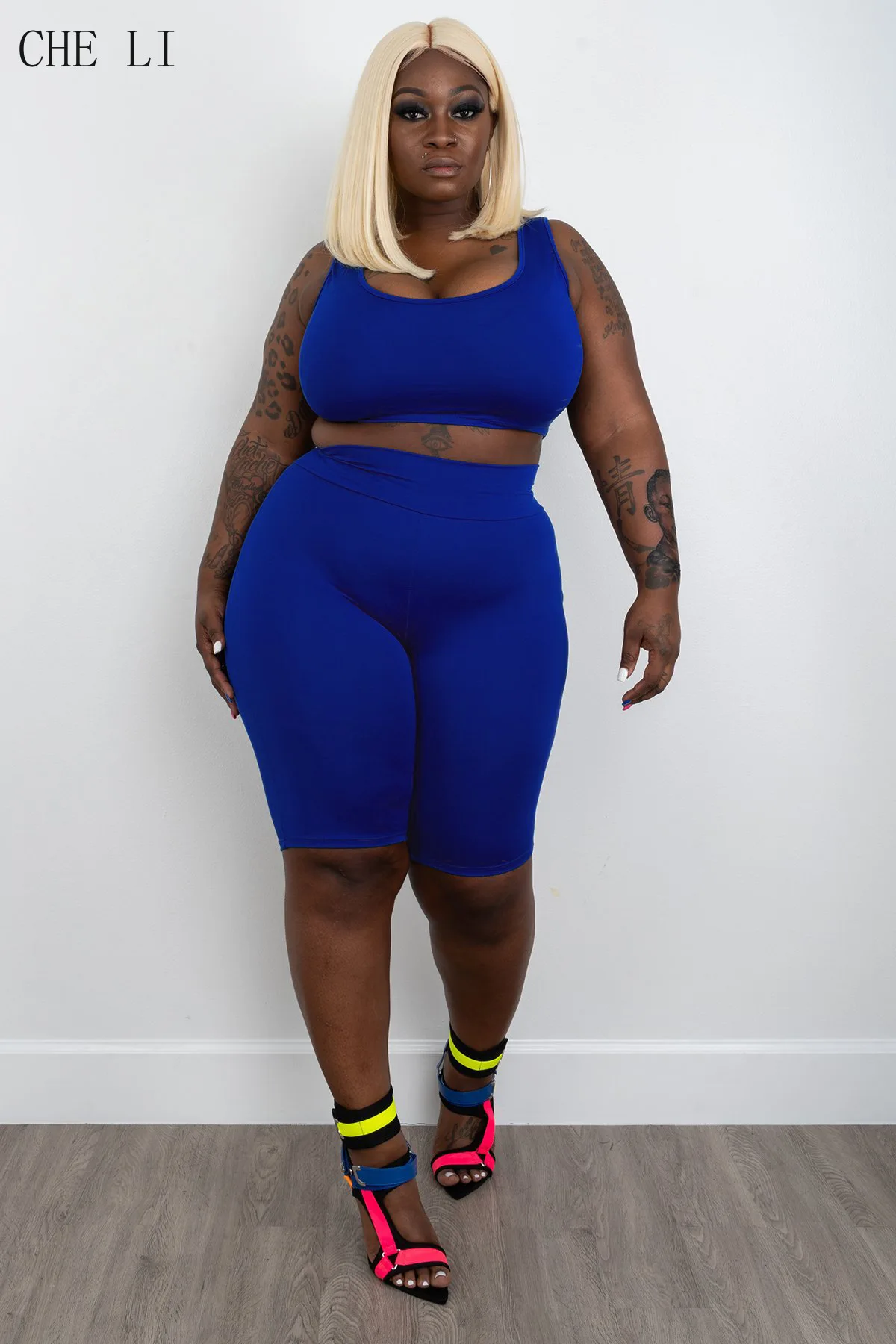 Fashion Casual Plus Size Suit Women's Versatile Hot Selling Stretch Vest Shorts Body Sculpting Solid Color Two Piece Set Female