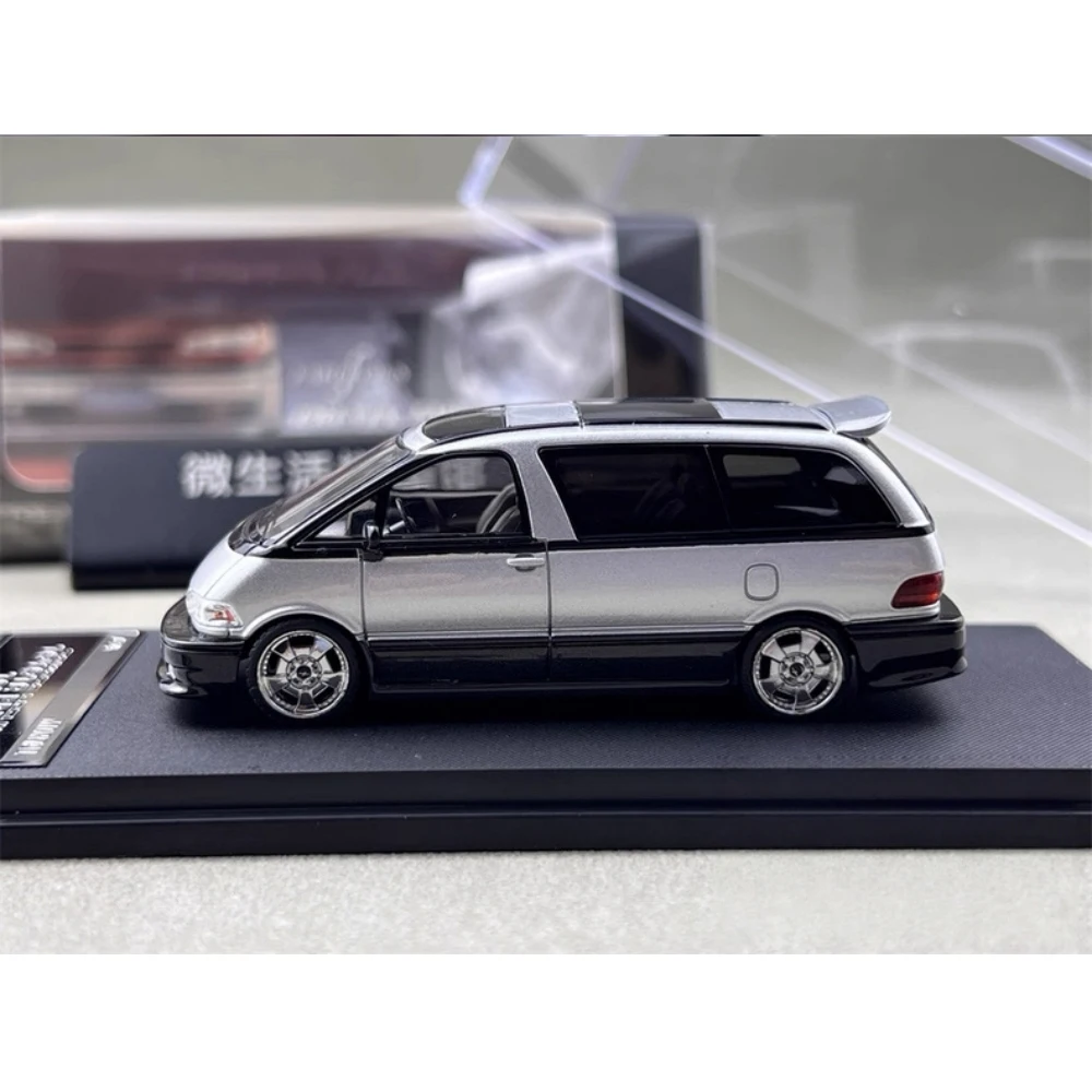 Фото Коллекционная модель автомобиля Stocks Mortal 1/64 Previa Diecast, двухцветная, из коллекции 2025 года, подарочная масштабная модель №2
