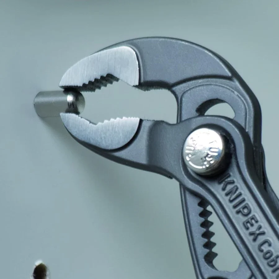 Плоскогубцы KNIPEX Tools