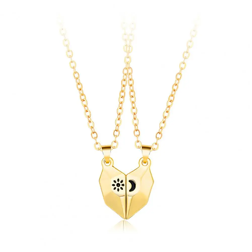 

1 Pair Stylish Necklace Chains Anti-rust Clavicle Chains Matching Magnetic Sun Moon Paired Pendant Necklaces Dress Up