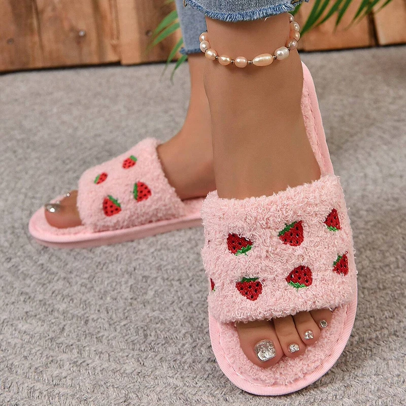 

Winter Indoor Women Furry Slippers Warm Faux Fur Home Slides Flat Strawberry Design Luxury Flip Flops House Non Slip slippers