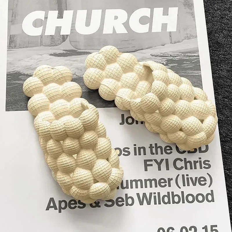 New Summer Couple Bedroom Slides Ladies Flip Flops Thick Bottom Sandals Eva Cloud Slippers Men Women Soft Home Outdoor Slippers