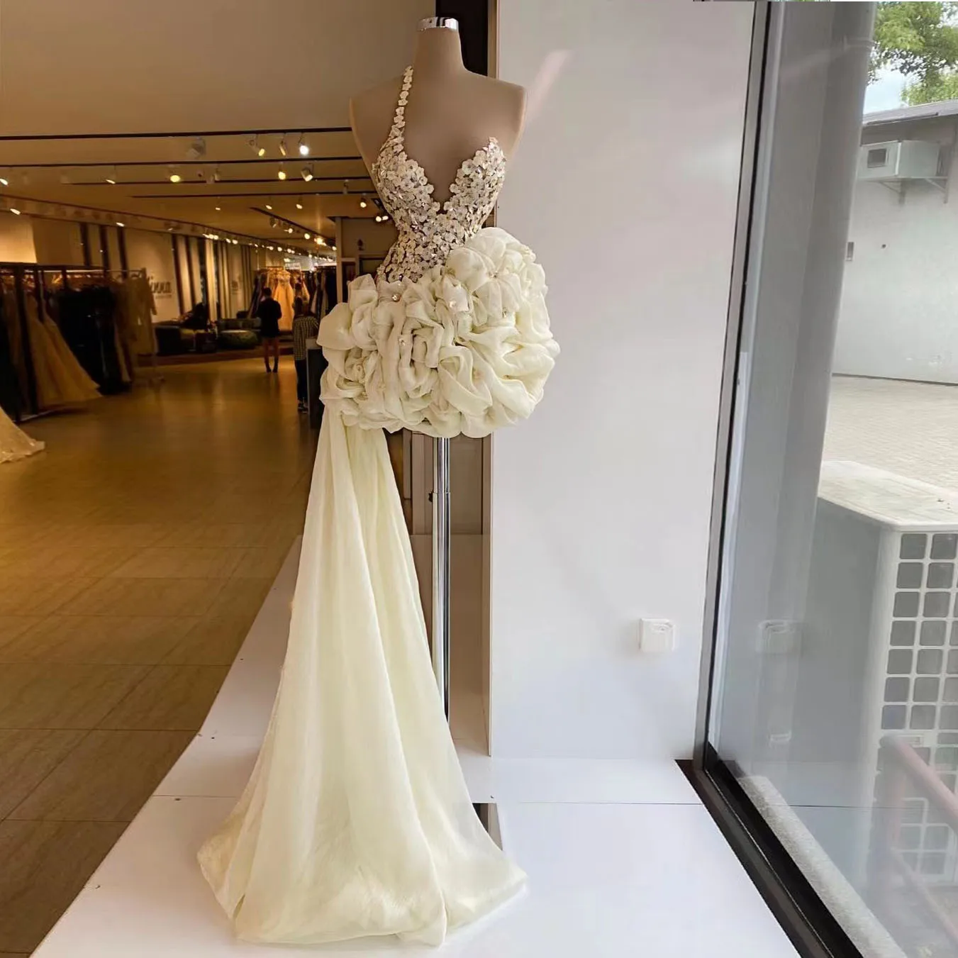 

Sexy Cocktail Dresses For Ladies Appliques Beading Sequined 3D Flowers Mini Skirt Evening Party Prom Dress robe de soirée femme