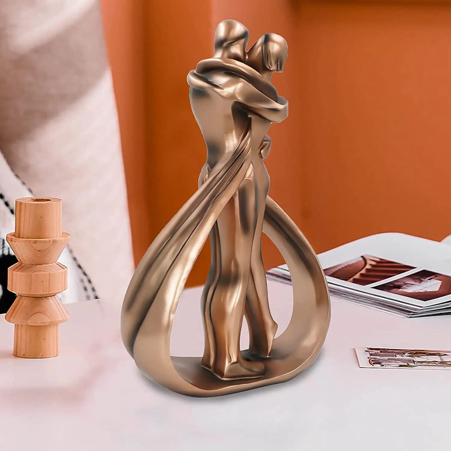 

DreamsEden Affectionate Creative Ornament Home Living Room Desktop Resin Ornament Home Accessories