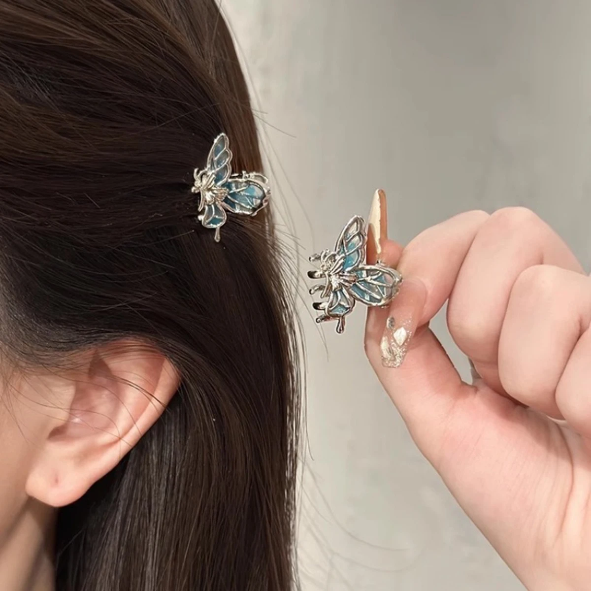 

Metal Butterfly Mini Hair Claw for Women Short Hair Hairpin Back Head Small Shark Clip Wedding Party Hair Accessories Bangs Clip