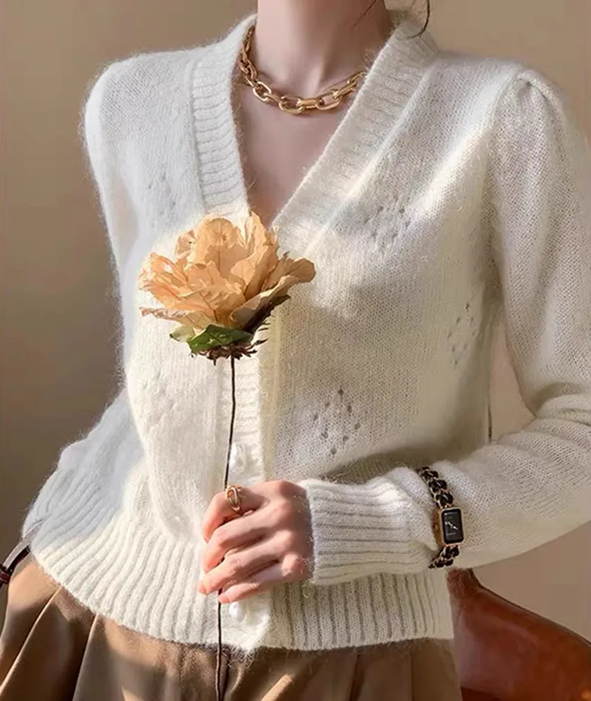 Новинка Осень-зима 2023 вязаный мягкий теплый винтажный кардиган Morhair с жемчугом