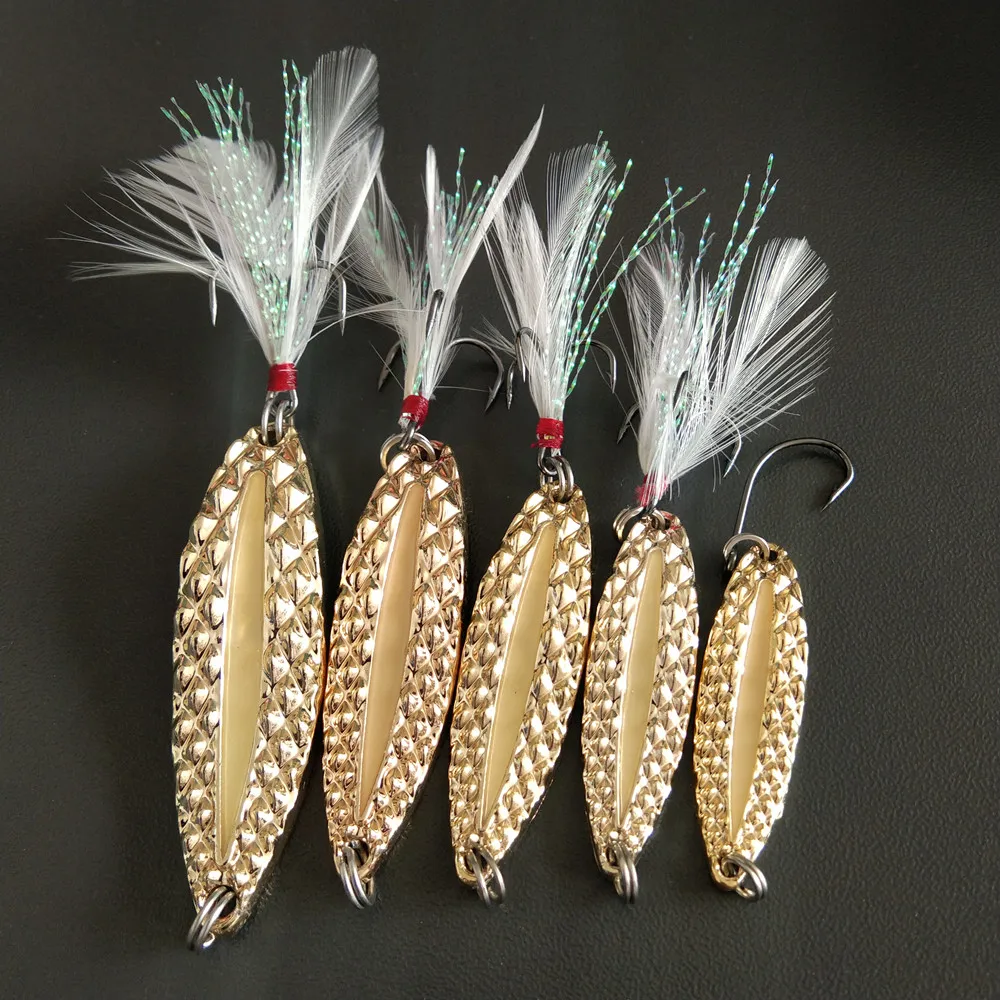 

Metal Luminous Spinner Spoon Fishing Lures 7g 10g 15g Night Tackle Sequins Bait Noise Paillette With Feather Treble Hook Pesca