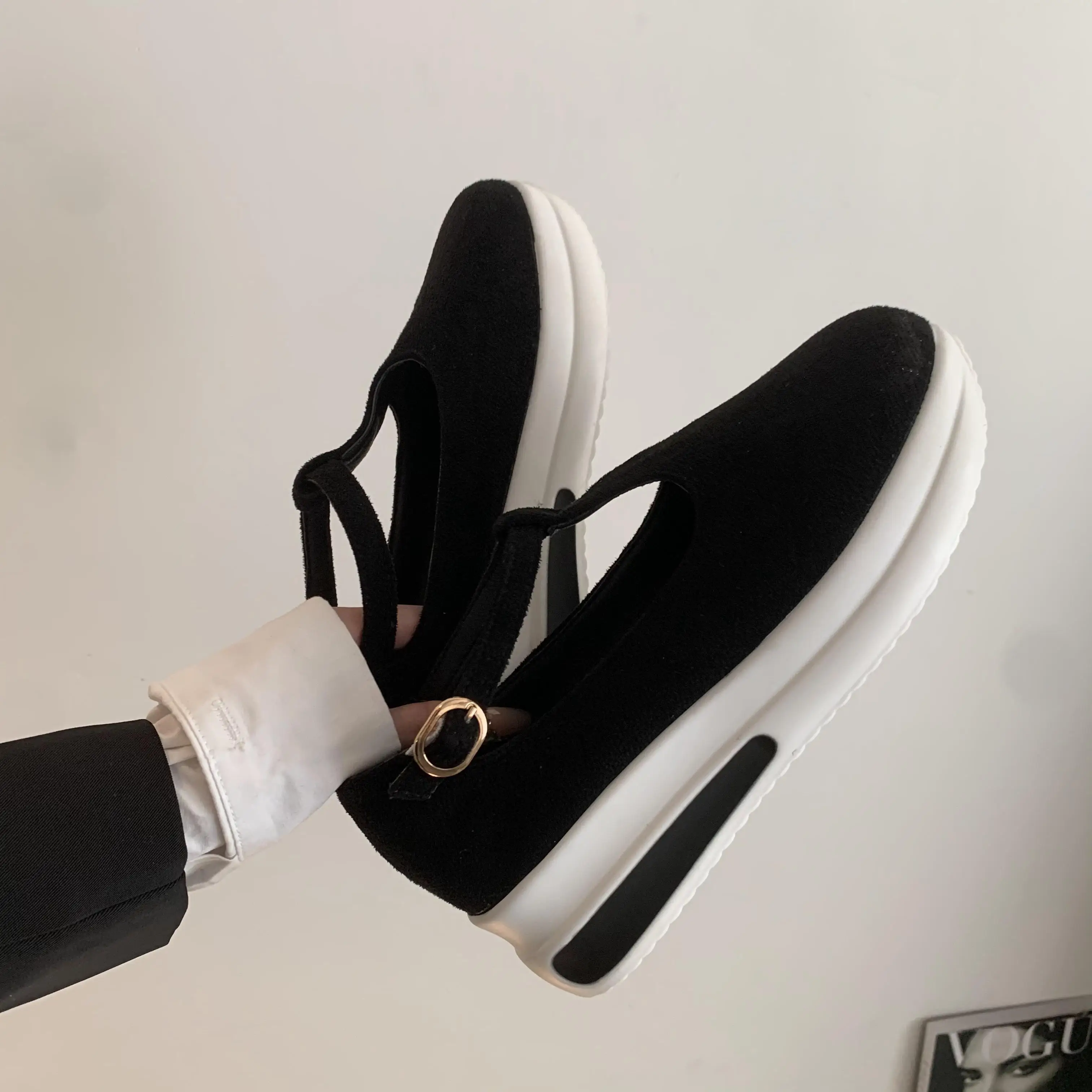 

2022 Spring and Autumn Thick Sole Fashion Loafers Sports Women's Shoes Suede Running Light Shoes Flat Casual Shoes Large Size