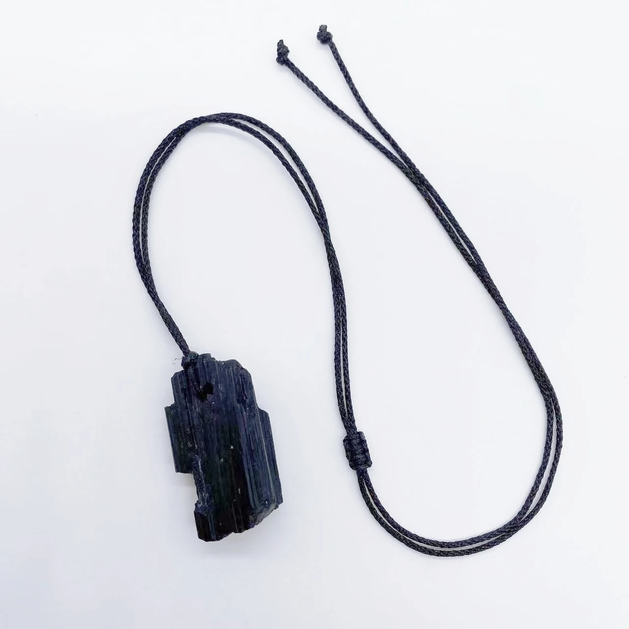 

Ожерелье с подвеской из натурального черного турмалина с кристаллами, Модные индивидуальные ювелирные изделия, лечебный необработанный Драгоценный Камень Неправильной Формы, подарок