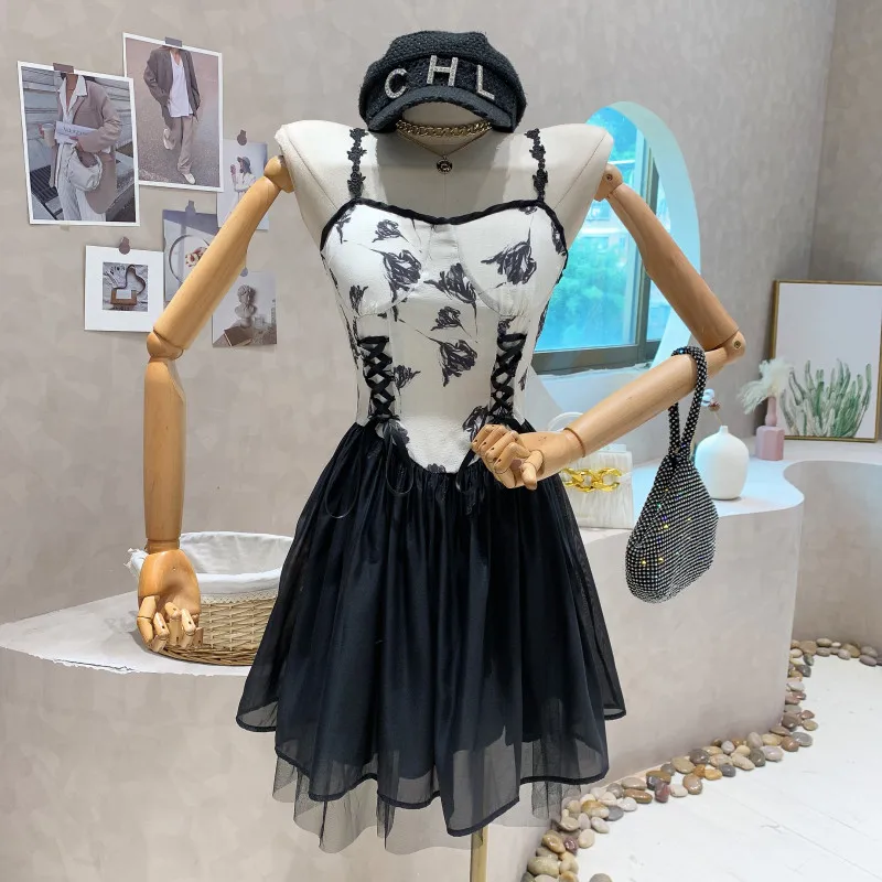 

Niche Design New Women's Clothing 2022 Summer Sexy Retro Jacquard Sweet Mesh Stitching Design Suspender Dress