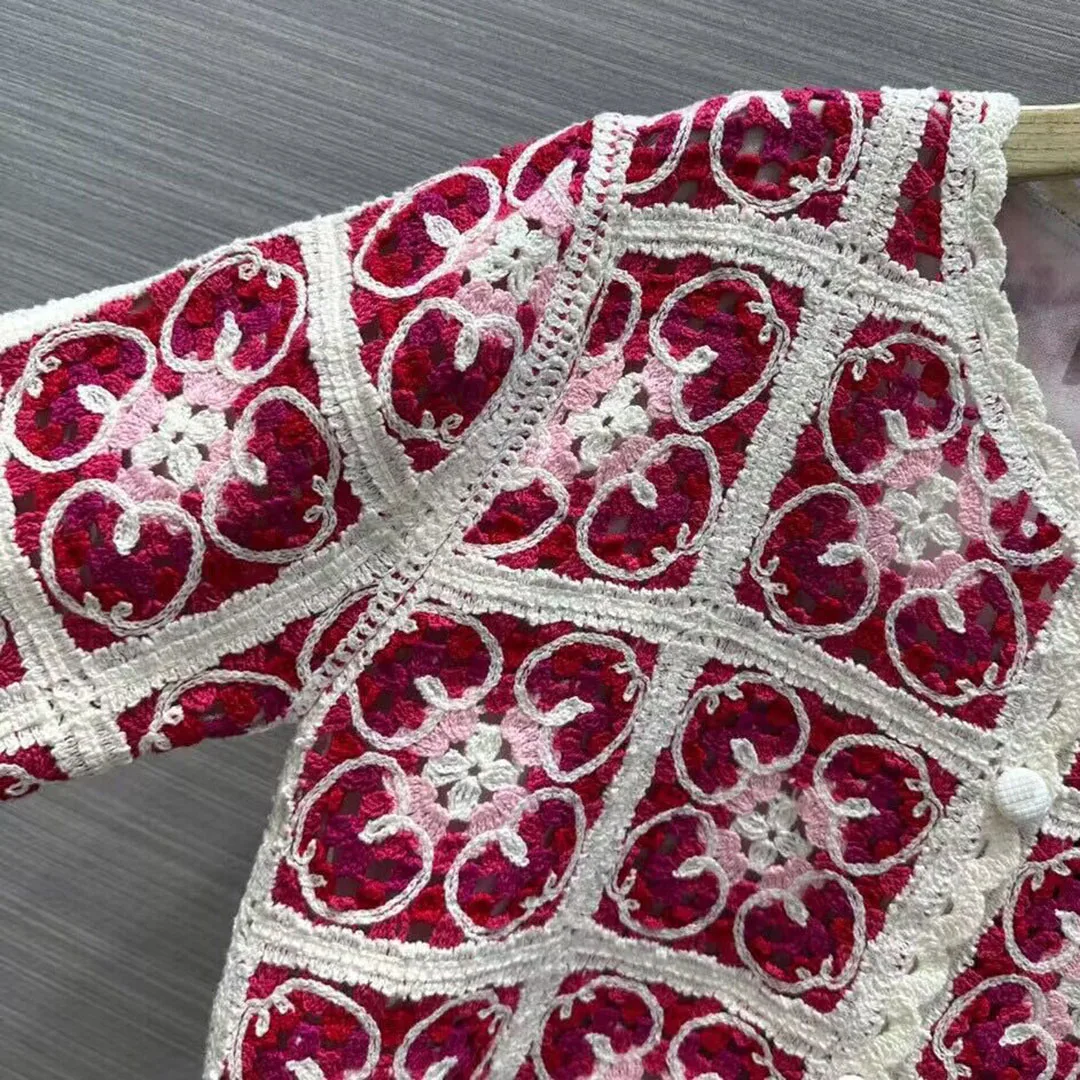 Женский трикотажный кардиган с круглым вырезом однобортный контрастный