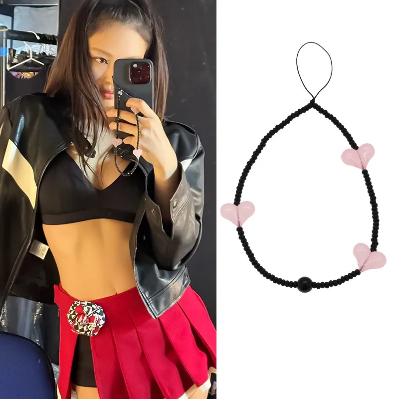 

Korean Fashion Phone Charm Black Pink Color Heart Acrylic Mobile Phone Chains Strap Wristlet Handy Phone Accessories 핸드폰 스트랩