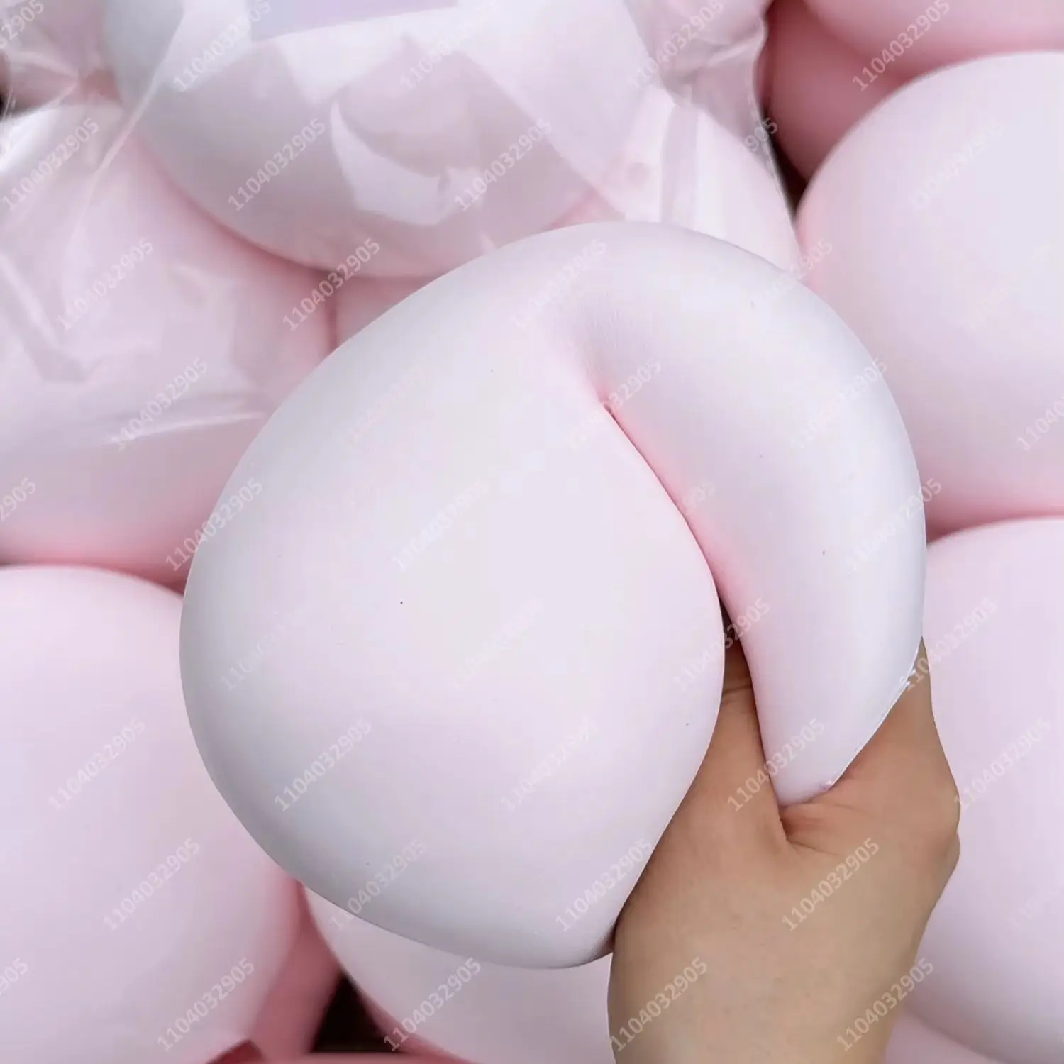 Фото Большая розовая игрушка-булочка Jumbo Sakura Moist: медленно восстанавливающая форму, мягкая игрушка-антистресс для взрослых, с эффектом ASMR-звука №2