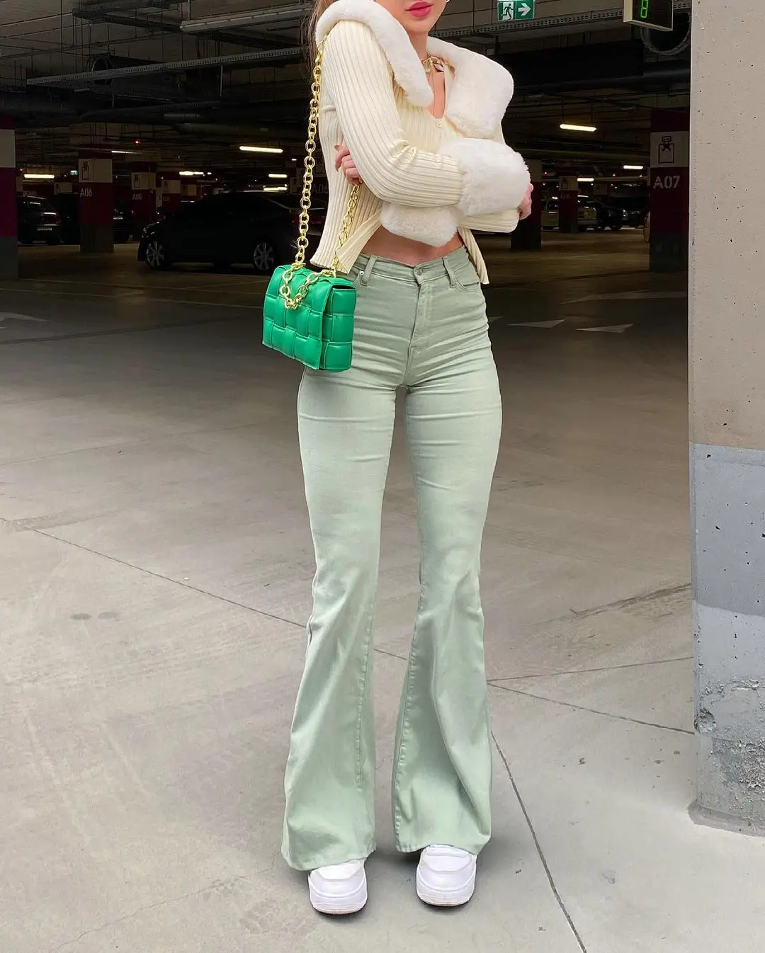 

Джинсы-клеш Женские с завышенной талией, составного кроя