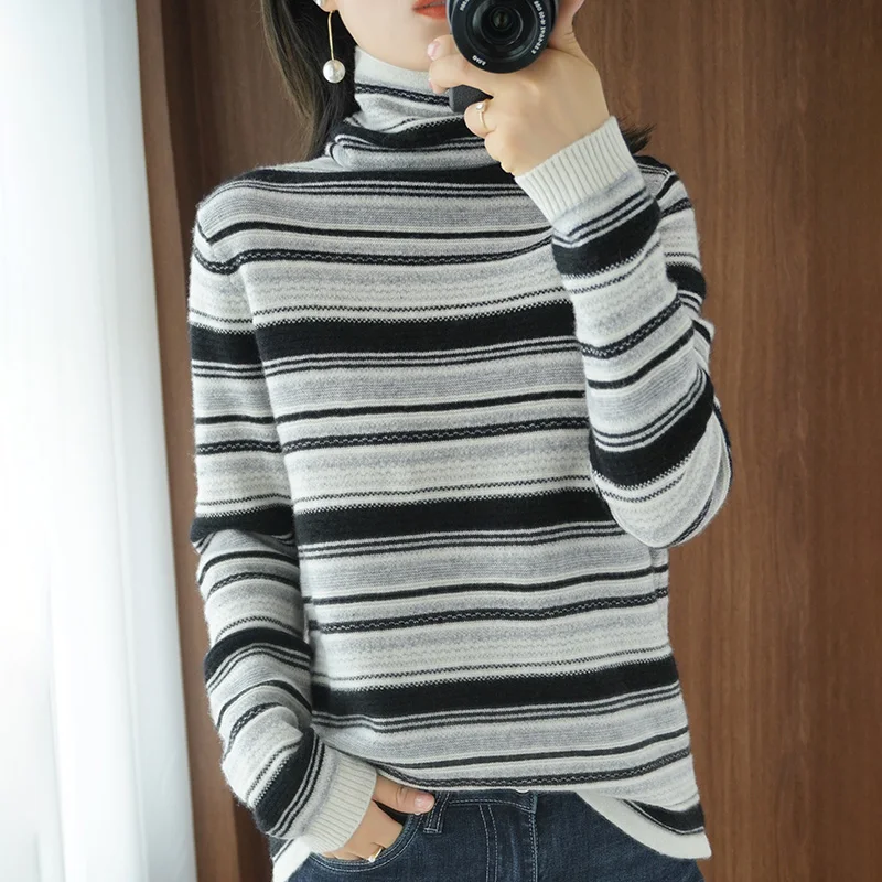 

Vintage Women's Winter Sweater Stripe Color Contrast Stacked Collar Warm Underlay Sweater Free Shipping Factory Wholesale