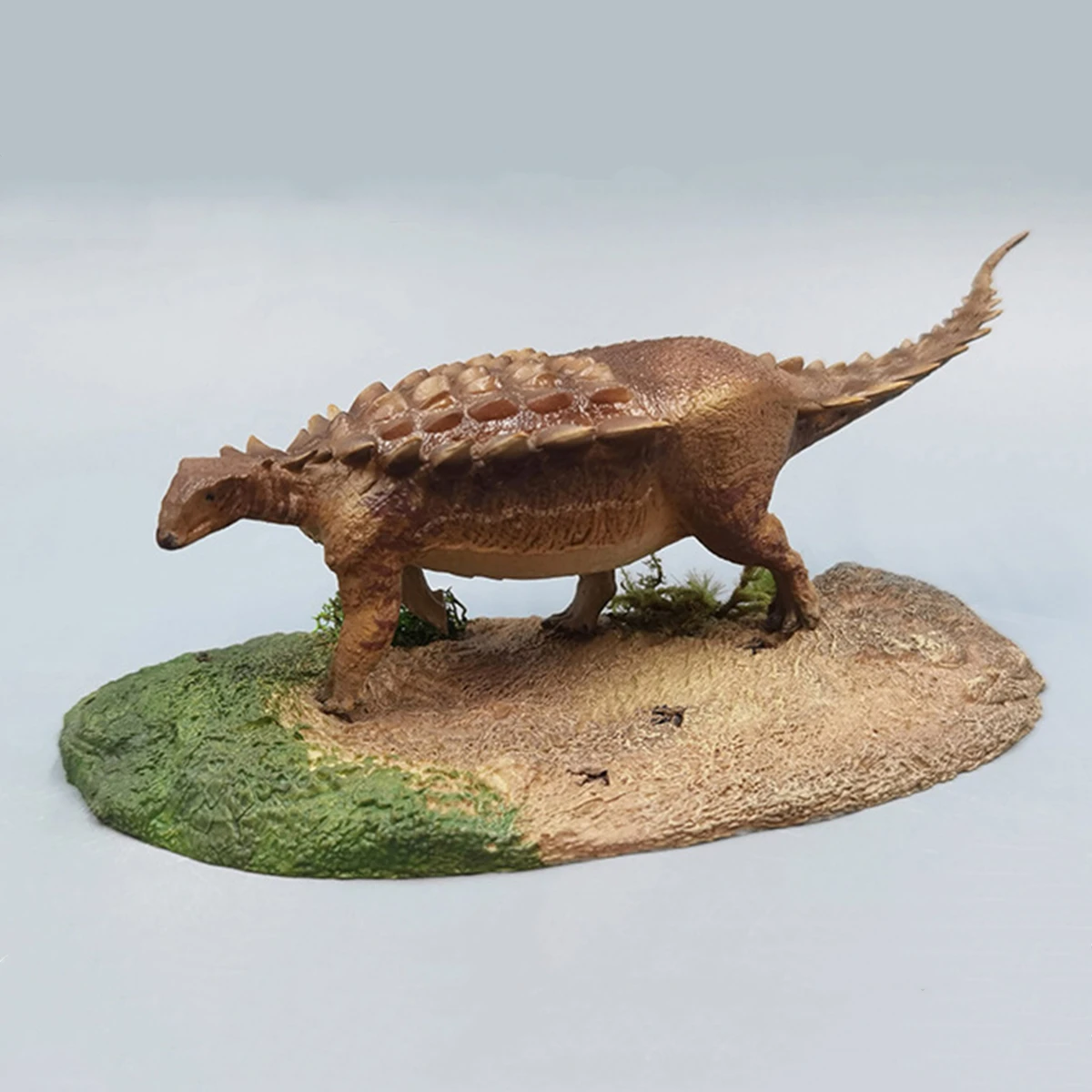 

Vitae 1/35 Zhejiangosaurus Lishuiensis with Base Ankylosaur Jurassic Dinosaur Figure Animal Model Adult Child Toy Decor Ornament
